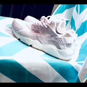 Nike Air Huaraches (Lilac)